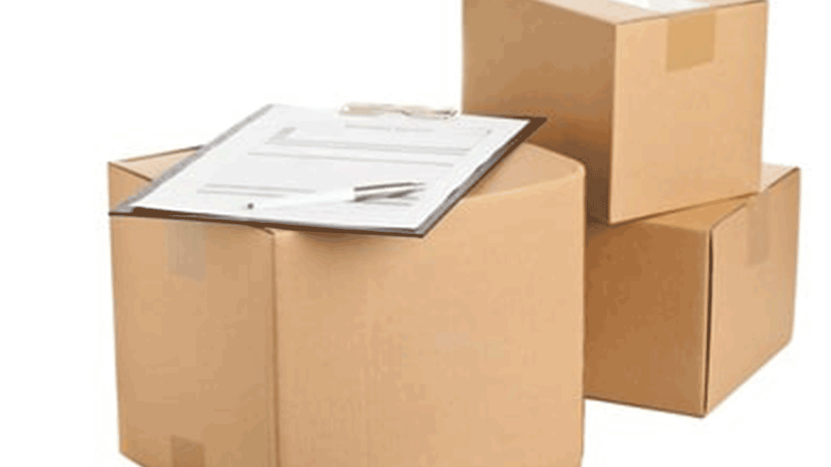 Packing and shipping store